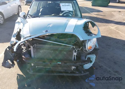 2013 Mini Hardtop Cooper z USA, uszkodzony, nr VIN WMWSU3C58DT682407